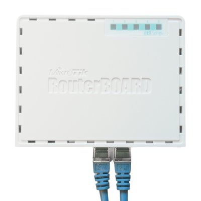 Thiết bị cân bằng tải Router MikroTik RB750Gr3 (hEX), chịu tải 80 - 100 user