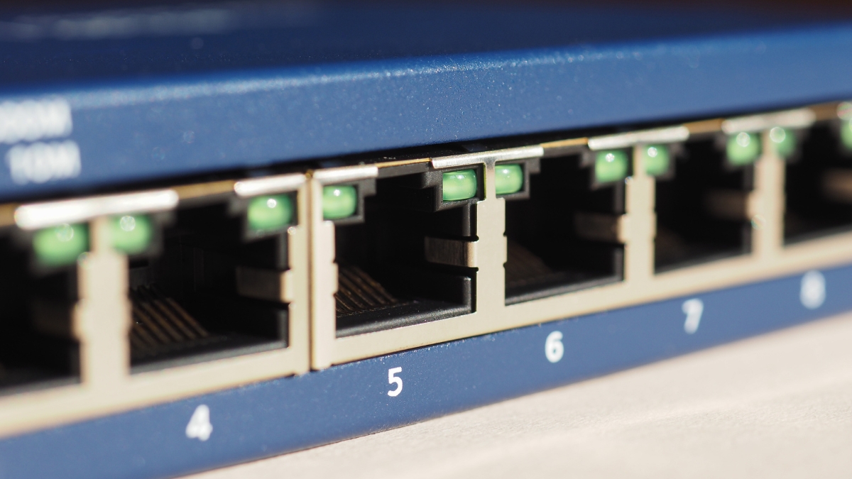 Cổng LAN hay còn được gọi là cổng Ethernet