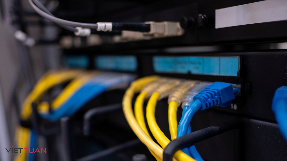 Cáp UTP tương thích với các công nghệ mạng phổ biến như Ethernet, Fast Ethernet và Gigabit Ethernet