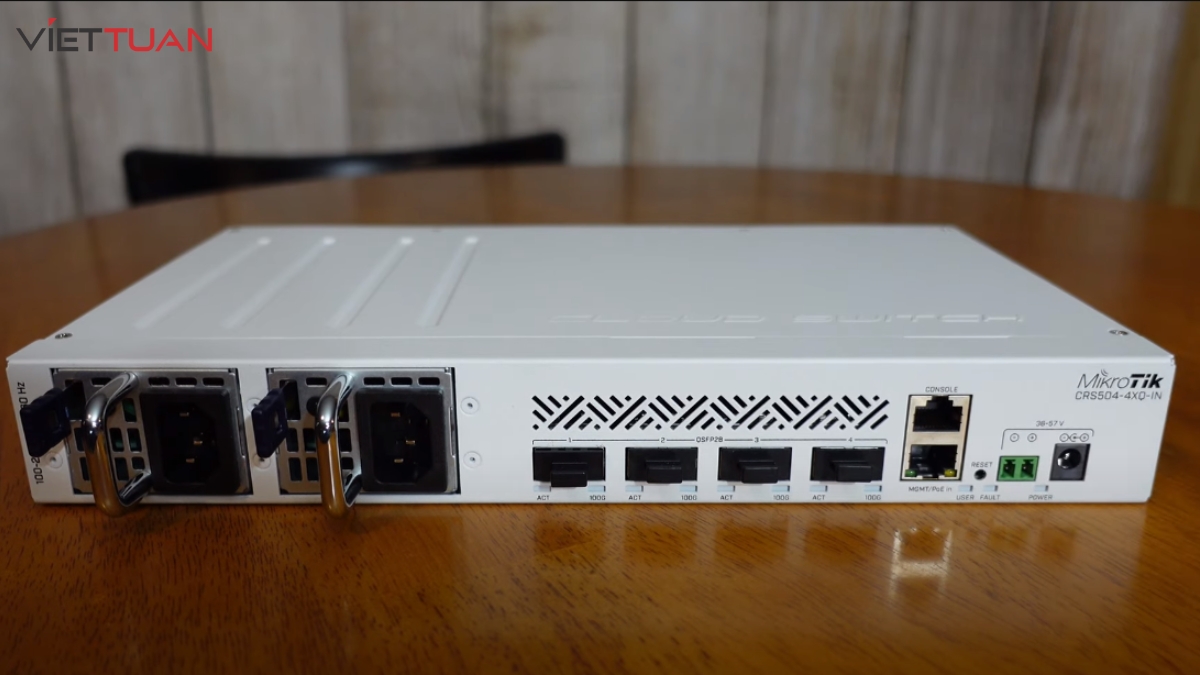 MikroTik CRS504-4XQ-IN là một thiết bị chuyển mạch Ethernet hiệu suất cao