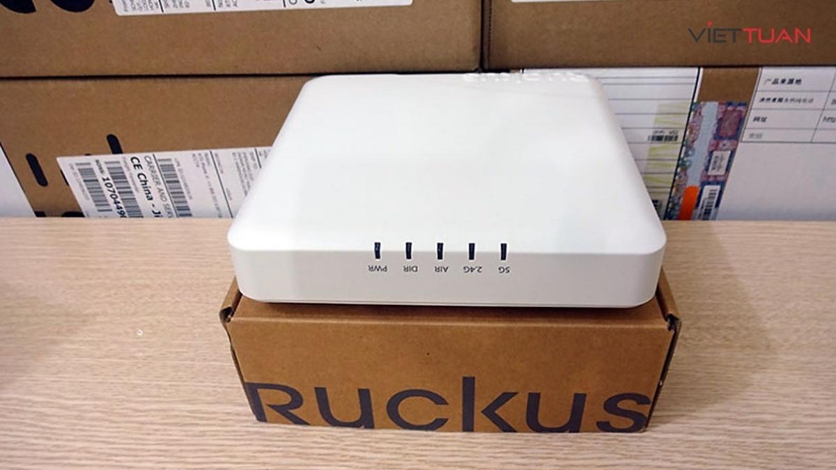 Ruckus R610 hỗ trợ chuẩn wifi 802.11ac Wave 2 kết hợp cùng công nghệ 3x3 SU/MU-MIMO