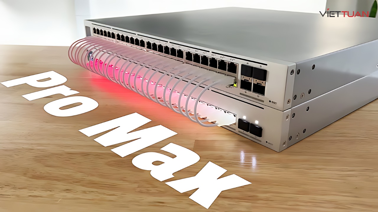 Switch UniFi Pro Max 48 PoE là thiết bị chuyển mạch Layer 3 với 48 cổng Gigabit Ethernet RJ45 cùng 4 module quang 10Gb SFP+